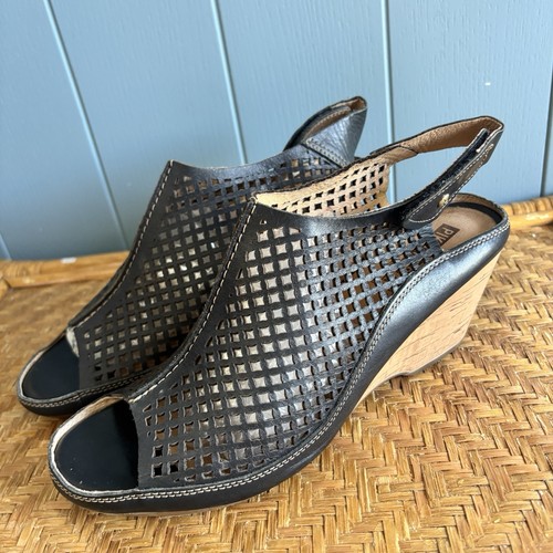 Pikolinos black leather - pikolinos, cut
