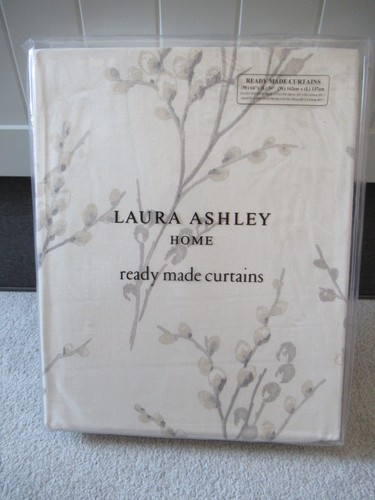 Laura ashley pussy - ashley, off