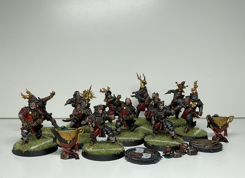 Blood bowl players - blood,