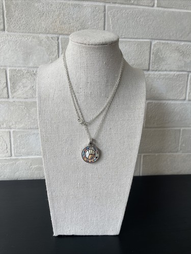 Beautiful frey wille pendant - beautiful,