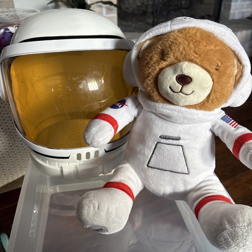 Astronaut space helmet nasa - astronaut,