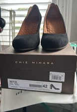 Chie Mihara Black And Bronze