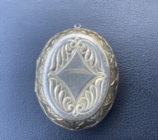 Large Antique/Vintange Locket Pendant, Gold tone