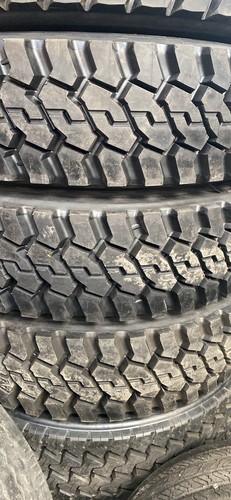 Hgv tyre 295 r22 - hgv, tyre: