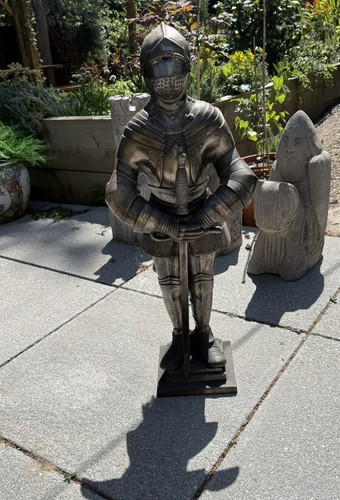 C1920 cast iron knight - ,