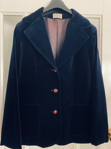 Ladies navy velvet jacket size