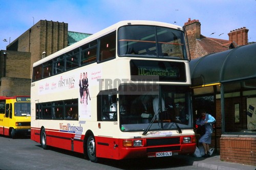 35mm slide merseyside volvo - 35mm,