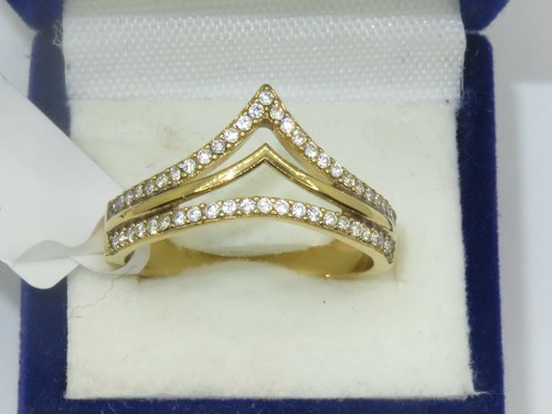 Ladies gold wishbone ring band