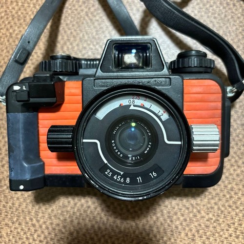 Nikon 35mm v orange - f/2.5,