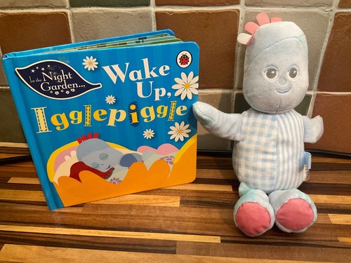 The night garden plush - night,