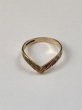 9ct solid gold vintage diamond cut wishbone ring hallmarked 1986