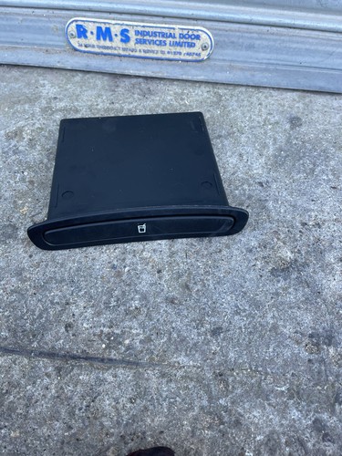 Saab rear seat cup - 9-3, 93