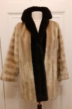 VINTAGE MAXWELL COWAN LISTER MINQUILLA BLONDE FAUX FUR COAT WITH BLACK TRIM M