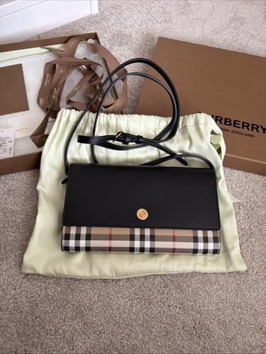 Burberry black genuine leather - black,
