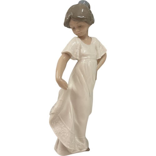 Nao porcelain figurine how - nao,