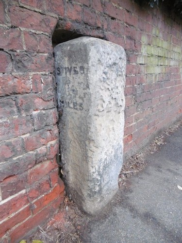 Photo 6x4 old milestone - old,