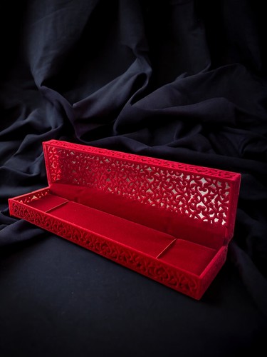Luxury red velvet - red, filigree