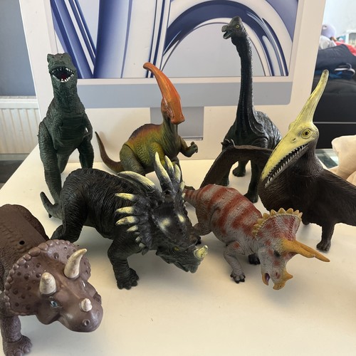 Very large dinosaur toy - x,