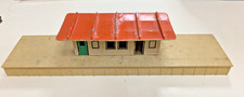 AD078  Hornby Dublo Island Platform
