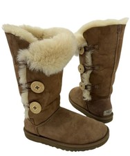 UGG BAILEY BUTTON TRIPLET II
