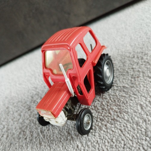 Britains massey ferguson - massey,