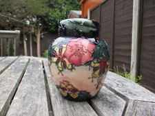 MOORCROFT   POTTERY.  OBERON