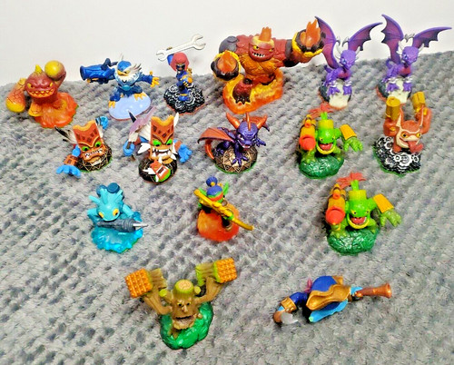 Large skylanders bundle 16 - skylanders,