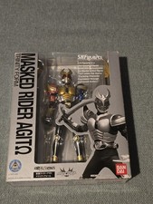 S.H.Figuarts MASKED Kamen RIDER AGITO TRINITY FORM Figure