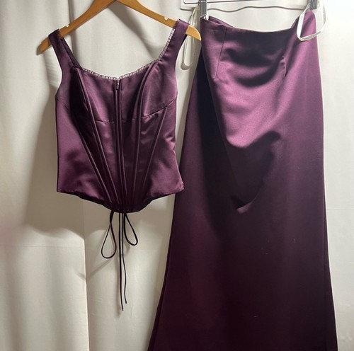 Purple burgundy plum - purple/,
