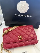 CHANEL WALLET ON CHAIN