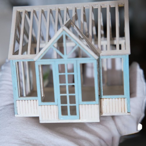 Scale dollhouse - 1:72,