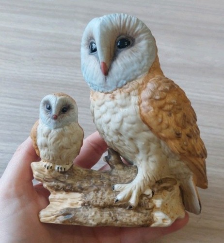 Figurine mother chick - &,
