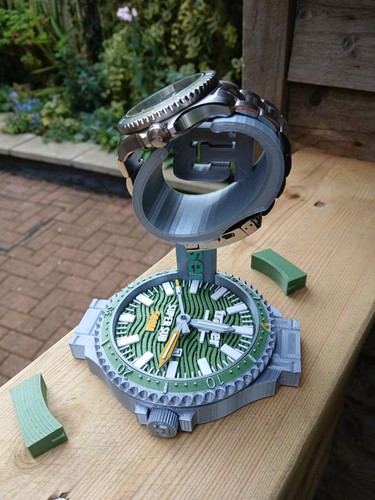 Traser p67 green watch stand - traser,