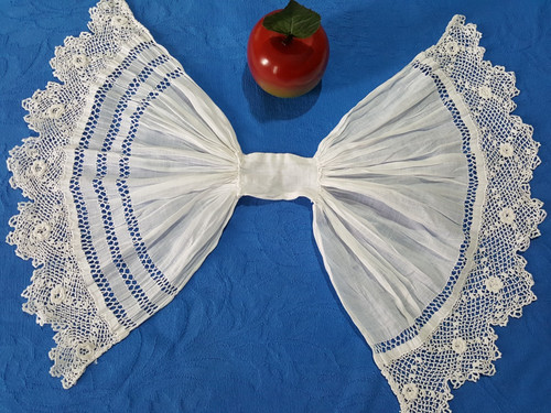 Antique lace bow cravate neck - antique,