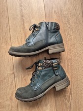 Earth Spirit Mobile Pine Boots