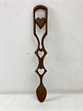 (RefJOH1) Welsh love spoon minimalist hearts design