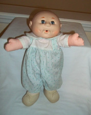 Uneeda Premie Doll - With clothes and Shoes - 1989 - 14.5 inches