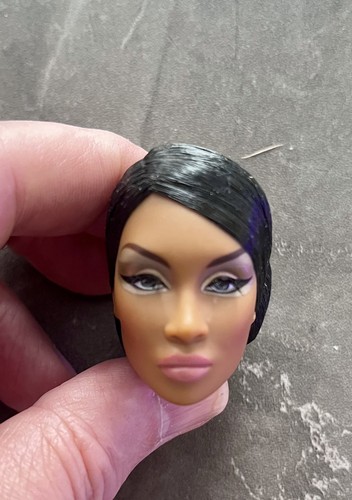 Fashion royalty female doll - fashion,