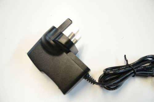 Handset charger for