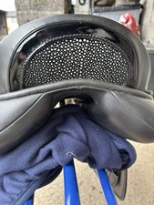 Silhouette VSD 17” Saddle