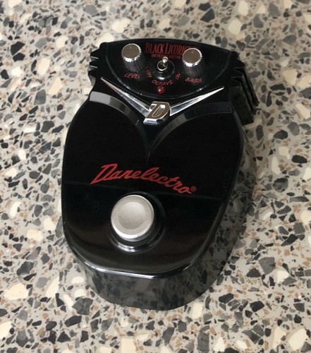 Danelectro black licorice - black,