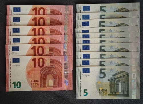 Euro 5 banknotes - -,