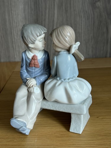 Nao lladro first love - lladro,