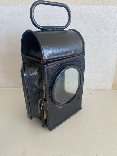 Small used railway carriage - railway,
