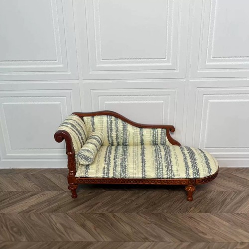 Dolls house miniature - 1:12,