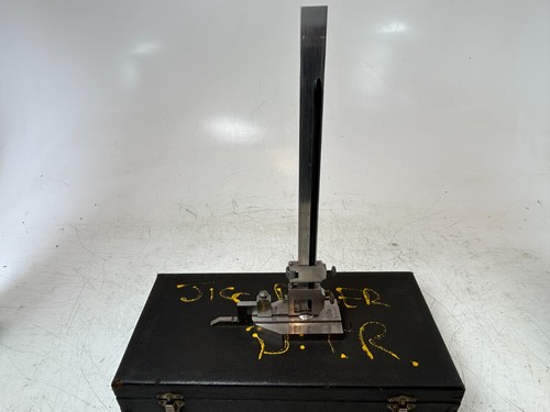Vernier height gauge - vernier,