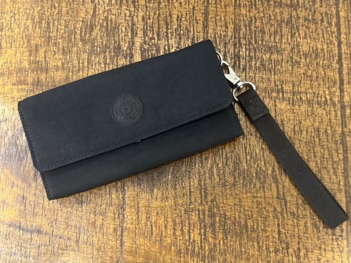 Kipling black wallet wristlet - kipling,