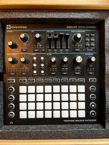 Novation circuit mono station - novation,