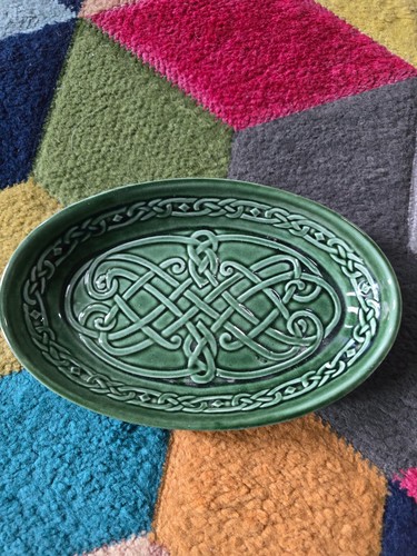 Arklow style pottery - , green