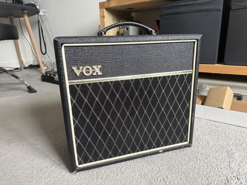 Vox pathfinder guitar - vox,